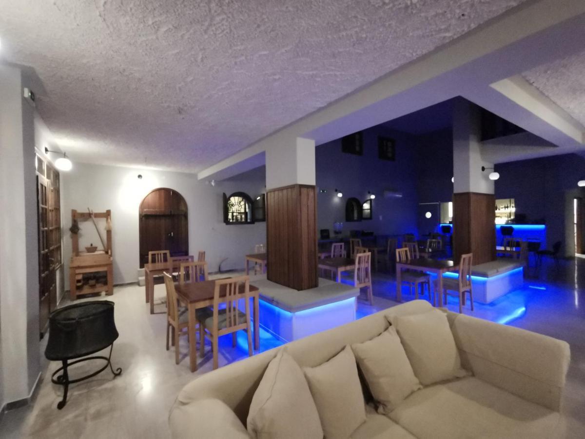 Moustakis Hotel Agia Efimia Extérieur photo