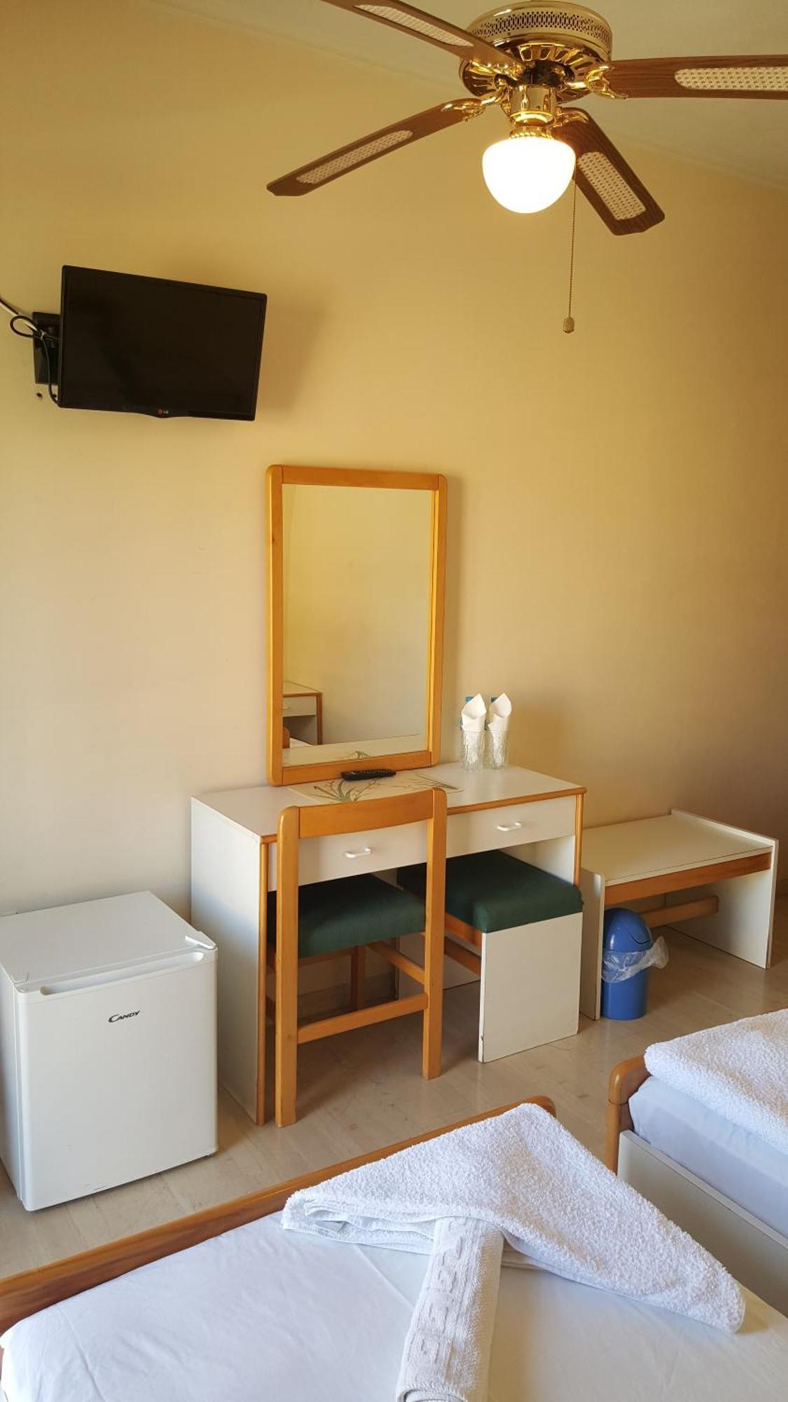 Moustakis Hotel Agia Efimia Extérieur photo