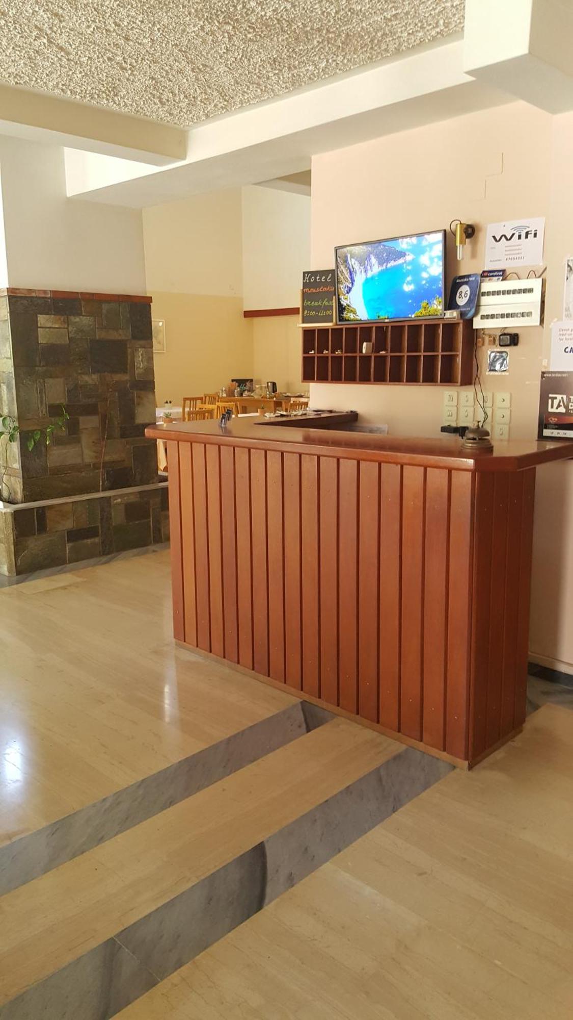 Moustakis Hotel Agia Efimia Extérieur photo