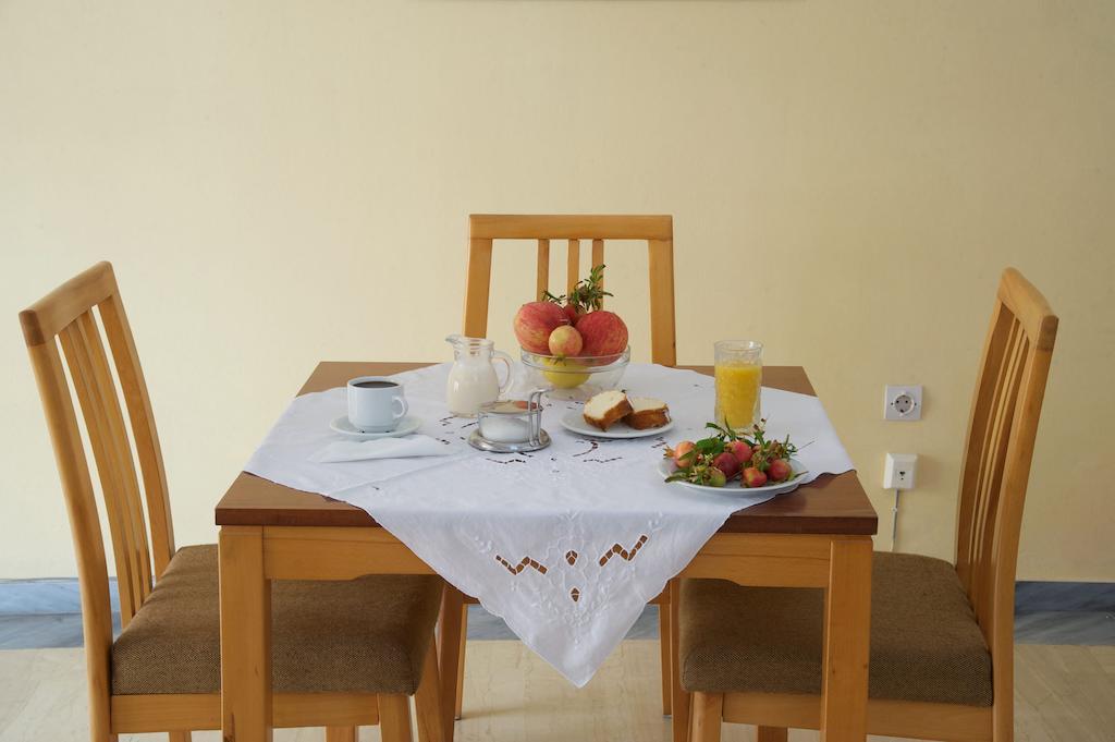 Moustakis Hotel Agia Efimia Extérieur photo